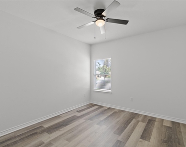 760 Juneau Court - Photo Thumbnail 13