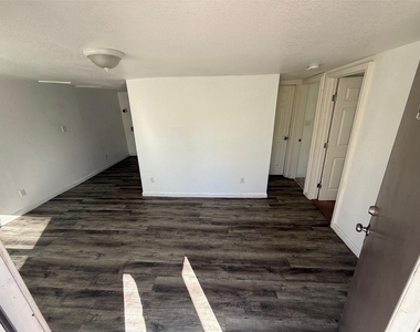 6901 Dumble Street - Photo Thumbnail 1