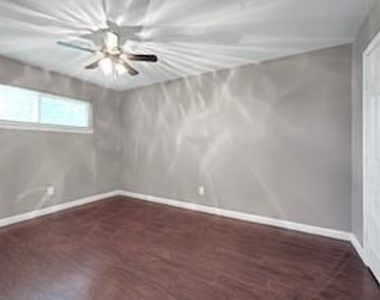 3031 Sumpter - Photo Thumbnail 7