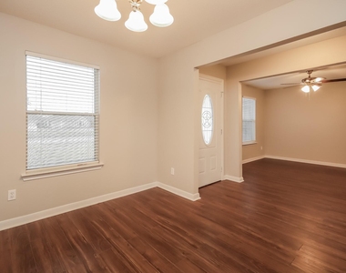 5016 Asia Lane - Photo Thumbnail 3