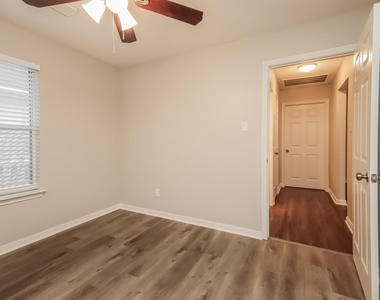 5016 Asia Lane - Photo Thumbnail 12