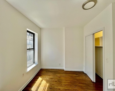 East 89th Street - Photo Thumbnail 3