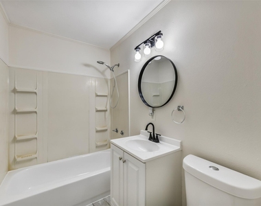 809 Chestnut Street - Photo Thumbnail 14
