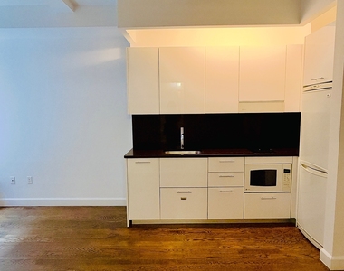West 91st Street - Photo Thumbnail 1