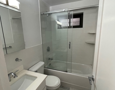 East 89th Street - Photo Thumbnail 29