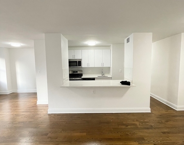 East 89th Street - Photo Thumbnail 7