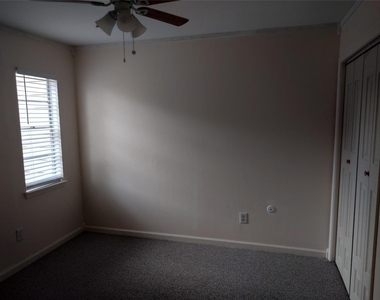 7934 Grow Lane - Photo Thumbnail 16