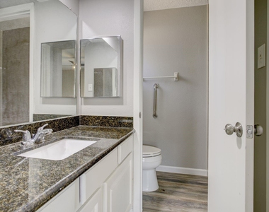 10403 Stockman Lane - Photo Thumbnail 12