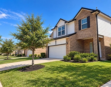 2927 Orchid Ranch Drive - Photo Thumbnail 1