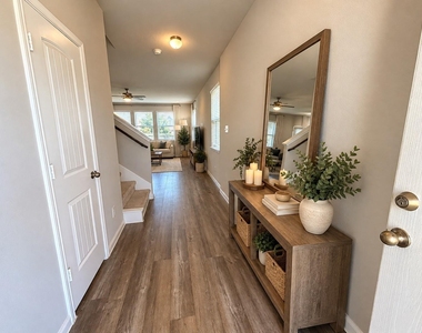 2927 Orchid Ranch Drive - Photo Thumbnail 2