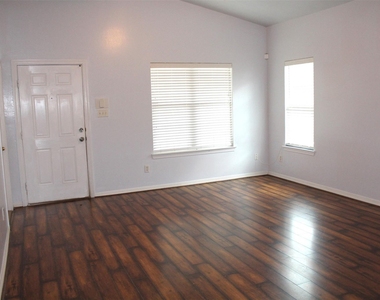 10226 Checkerberry Park Lane - Photo Thumbnail 1