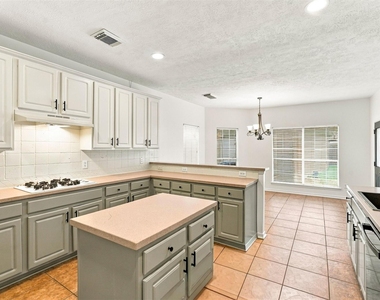 2845 Martina Drive - Photo Thumbnail 5