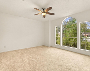 2845 Martina Drive - Photo Thumbnail 12
