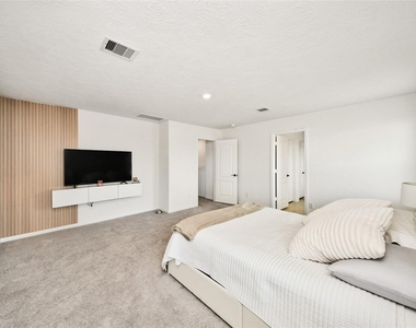 15707 Winter Heights Drive - Photo Thumbnail 30