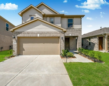 15707 Winter Heights Drive - Photo Thumbnail 4
