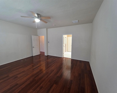 3051 Providence Oak Street - Photo Thumbnail 15