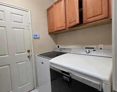 3051 Providence Oak Street - Photo Thumbnail 23