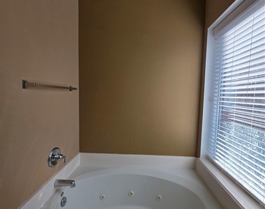 3051 Providence Oak Street - Photo Thumbnail 18