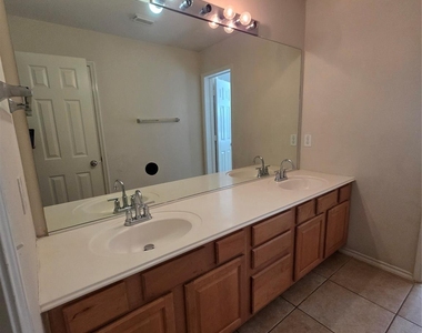 3051 Providence Oak Street - Photo Thumbnail 40