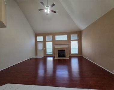 3051 Providence Oak Street - Photo Thumbnail 10