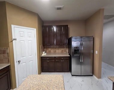 3051 Providence Oak Street - Photo Thumbnail 7