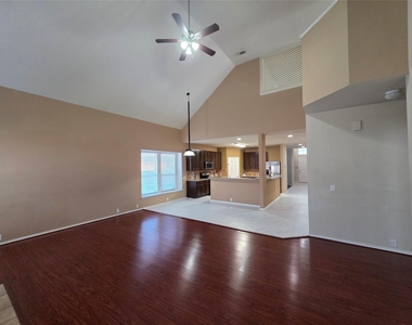 3051 Providence Oak Street - Photo Thumbnail 13