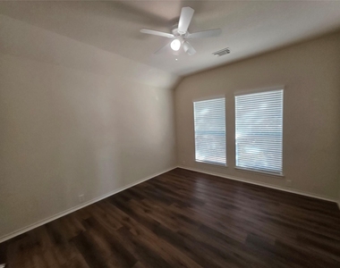 3051 Providence Oak Street - Photo Thumbnail 39
