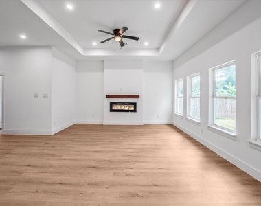 12111 Brightwood Drive - Photo Thumbnail 34