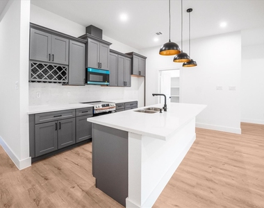 12111 Brightwood Drive - Photo Thumbnail 26