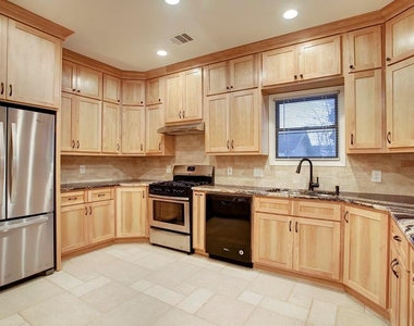 830 Key Street - Photo Thumbnail 10