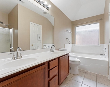 7813 Mary Katheryns Crossing - Photo Thumbnail 16
