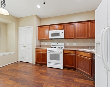 7813 Mary Katheryns Crossing - Photo Thumbnail 9