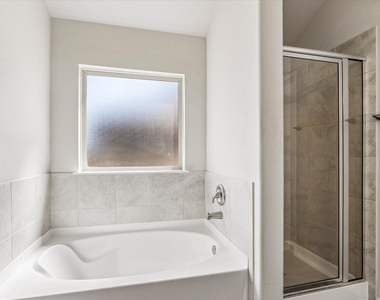111 Valiant Ridge Trail - Photo Thumbnail 8