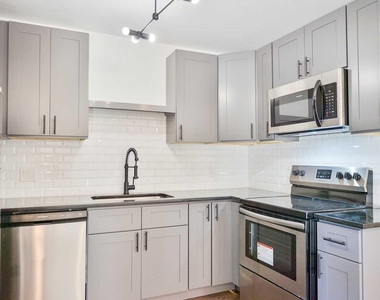 219 Marshall Street - Photo Thumbnail 2