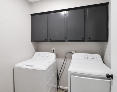 12154 Stone West Drive - Photo Thumbnail 15