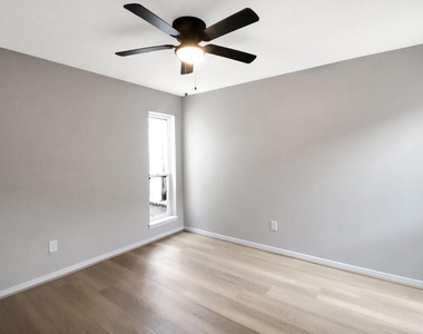 12154 Stone West Drive - Photo Thumbnail 12