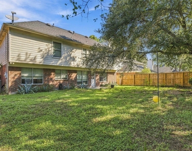 18031 Carbridge Drive - Photo Thumbnail 23