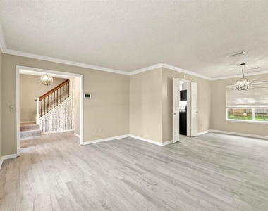 18031 Carbridge Drive - Photo Thumbnail 2