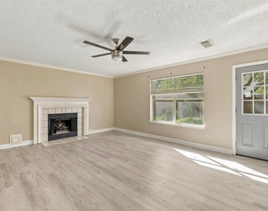18031 Carbridge Drive - Photo Thumbnail 8