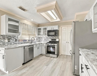 18031 Carbridge Drive - Photo Thumbnail 5