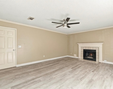 18031 Carbridge Drive - Photo Thumbnail 7