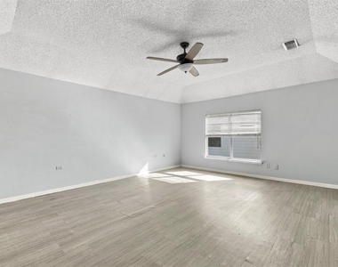 18031 Carbridge Drive - Photo Thumbnail 11