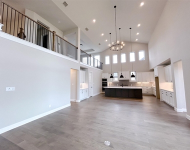 5515 Holly Hollow Lane - Photo Thumbnail 20