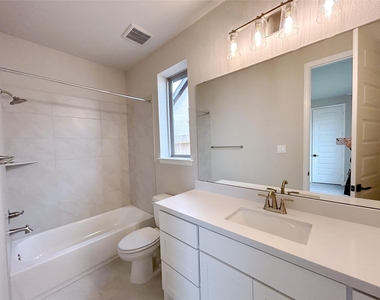 5515 Holly Hollow Lane - Photo Thumbnail 33