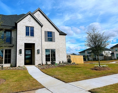 5515 Holly Hollow Lane - Photo Thumbnail 2