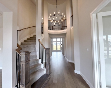 5515 Holly Hollow Lane - Photo Thumbnail 32