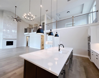5515 Holly Hollow Lane - Photo Thumbnail 25