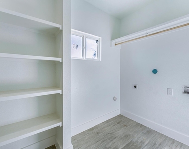 10703 Hillside Drive - Photo Thumbnail 28