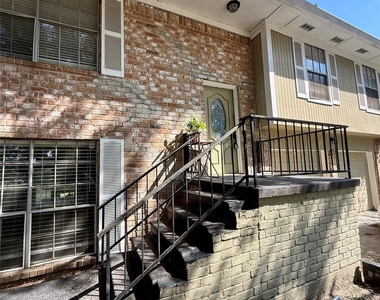 3403 Meadowview Dr - Photo Thumbnail 28