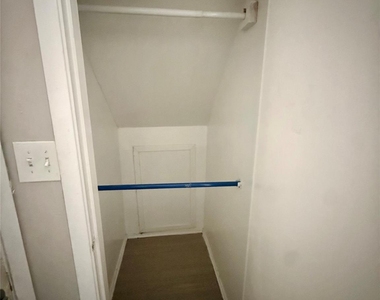 3403 Meadowview Dr - Photo Thumbnail 23